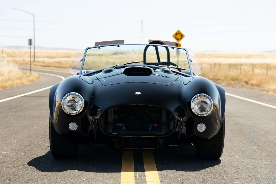 Shelby Cobra Replica - Image 20 of 31
