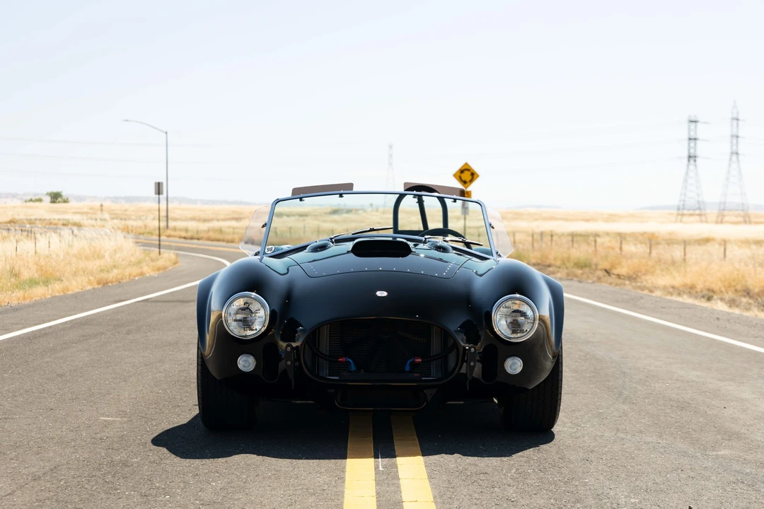 Shelby Cobra Replica - Image 21 of 31