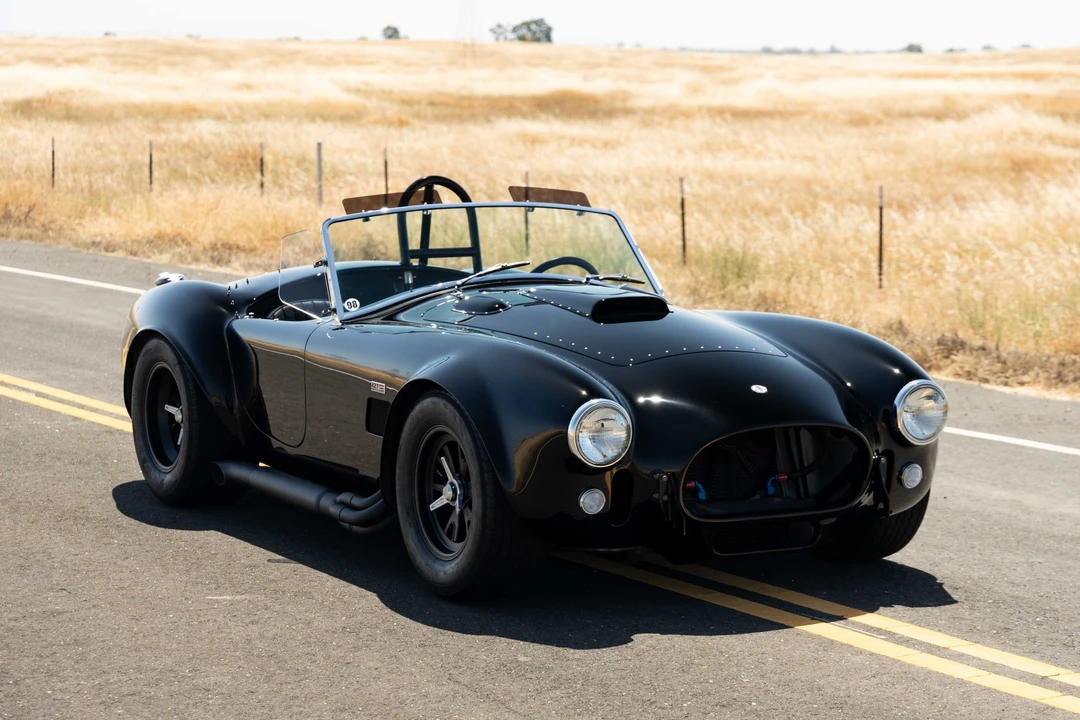 Shelby Cobra Replica - Image 24 of 31