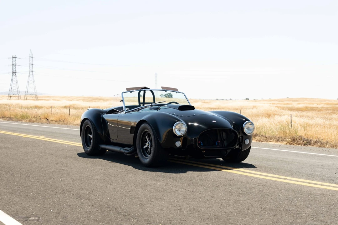 Shelby Cobra Replica - Image 26 of 31
