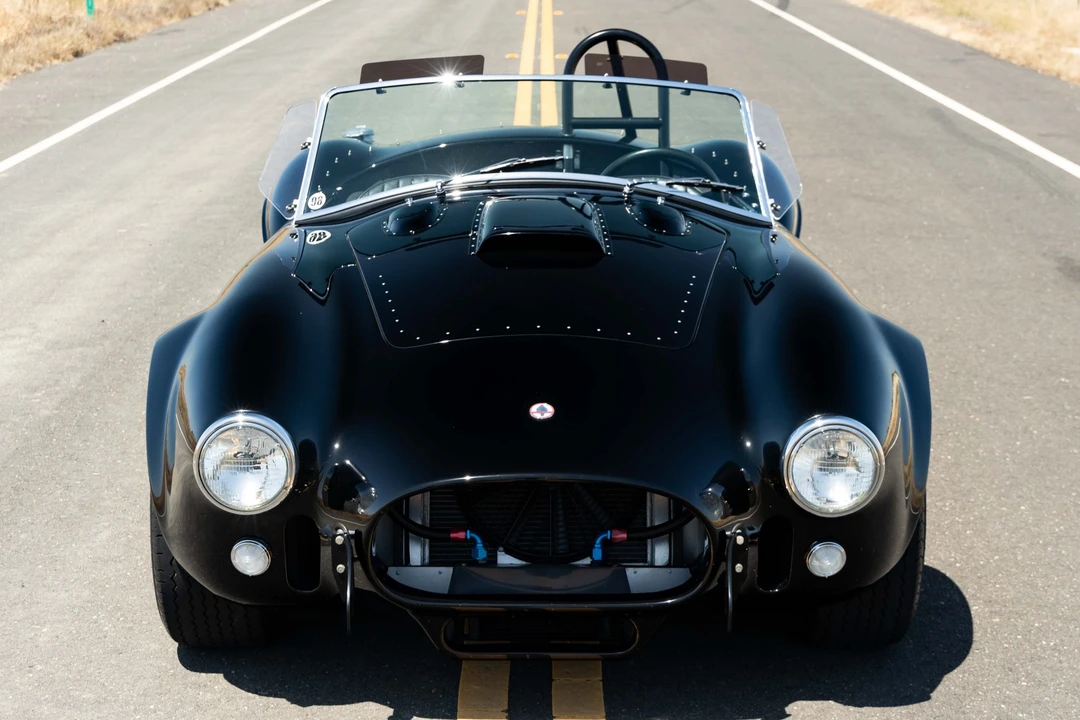 Shelby Cobra Replica - Image 2 of 31