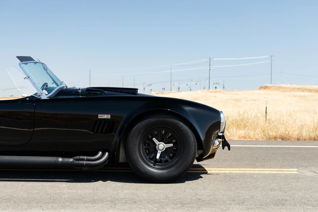 Shelby Cobra Replica - Image 8 of 31