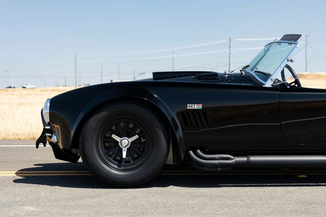 Shelby Cobra Replica - Image 9 of 31