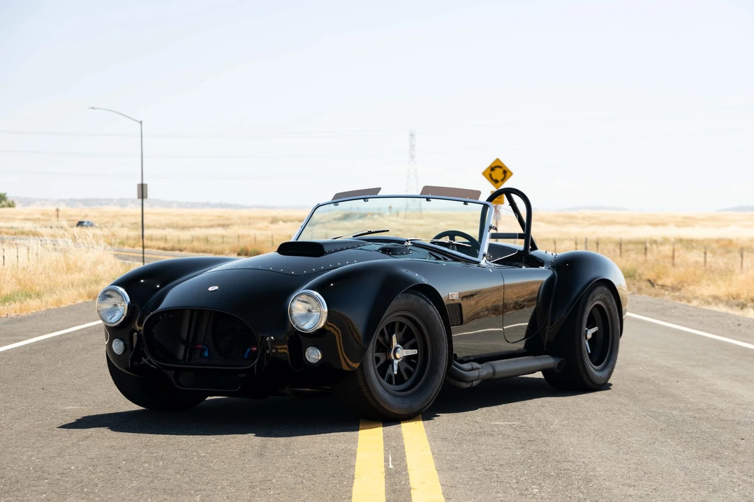 Shelby Cobra Replica - Image 16 of 31