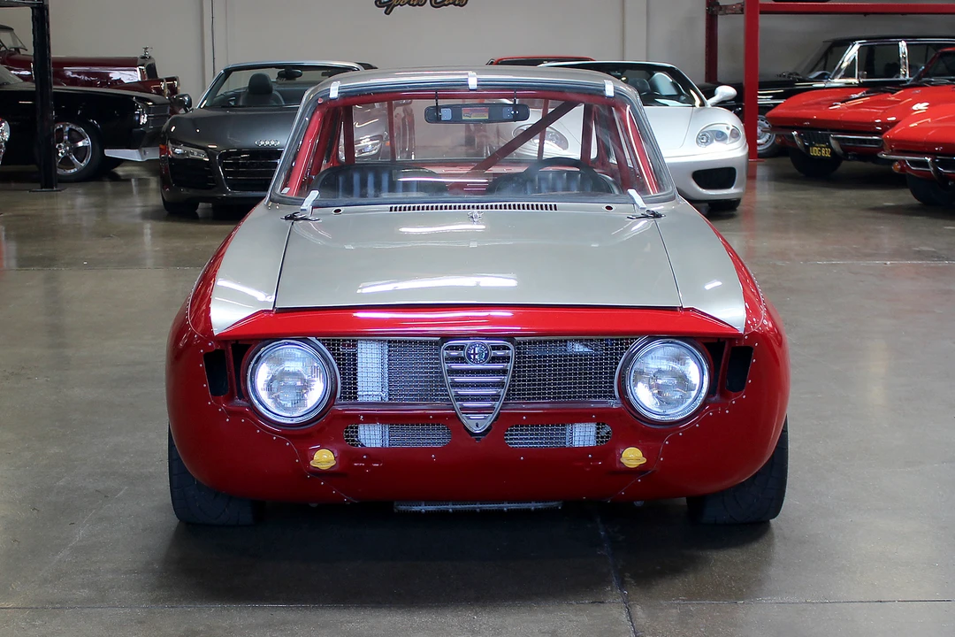 1968 Alfa Romeo GT 1300 Junior - Image 2 of 31