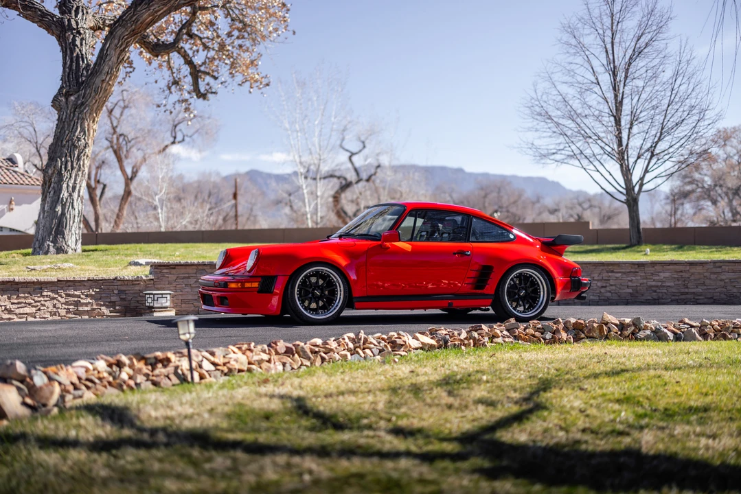 1985 Porsche 911 Carrera 3.2 - Image 5 of 31