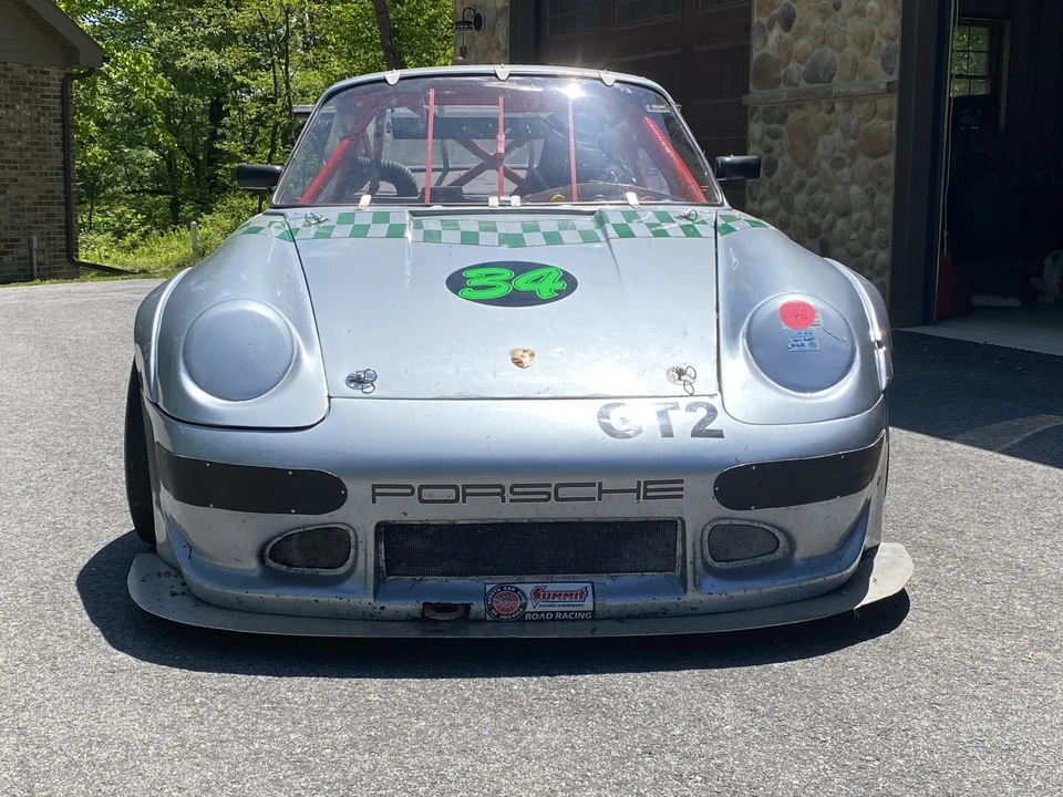 Porsche 993 Carrera - Image 9 of 31