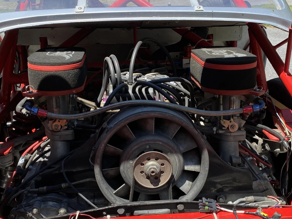 Porsche 993 Carrera - Image 28 of 31