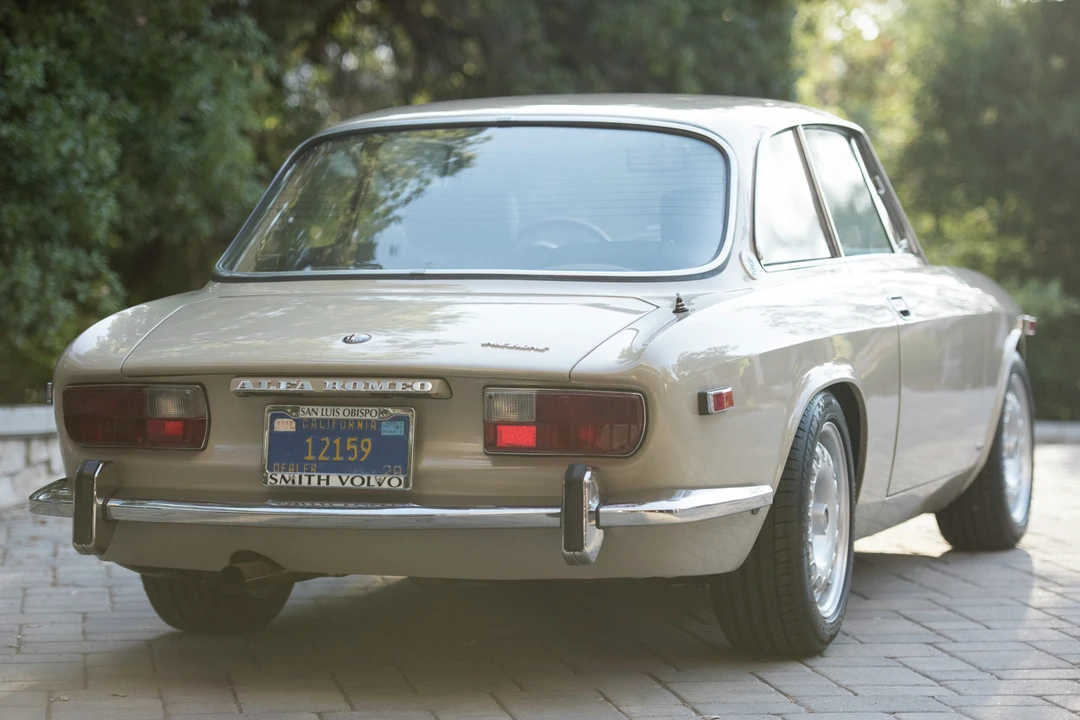 1974 Alfa Romeo 2000 GT Veloce - Image 11 of 31