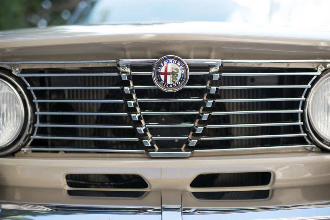 1974 Alfa Romeo 2000 GT Veloce - Image 12 of 31