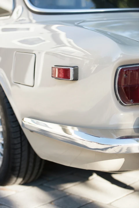 1974 Alfa Romeo 2000 GT Veloce - Image 20 of 31