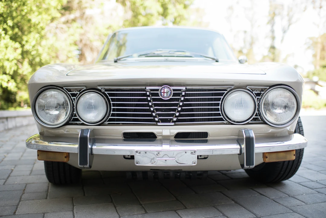 1974 Alfa Romeo 2000 GT Veloce - Image 6 of 31
