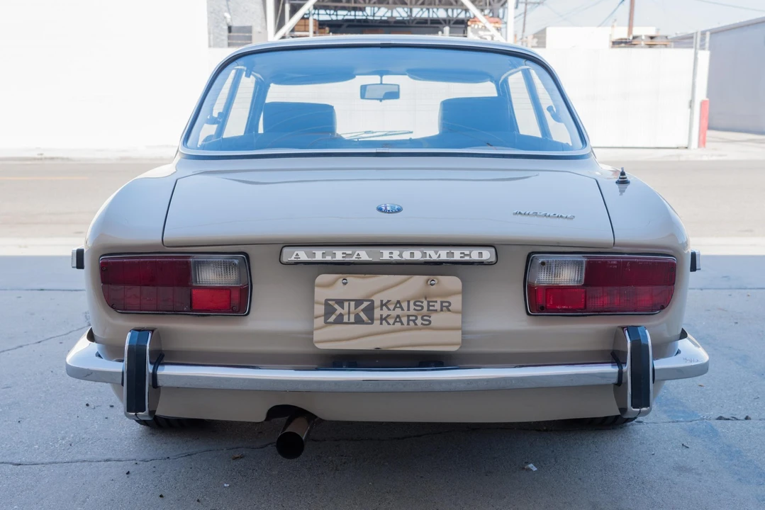 1974 Alfa Romeo 2000 GT Veloce - Image 4 of 31