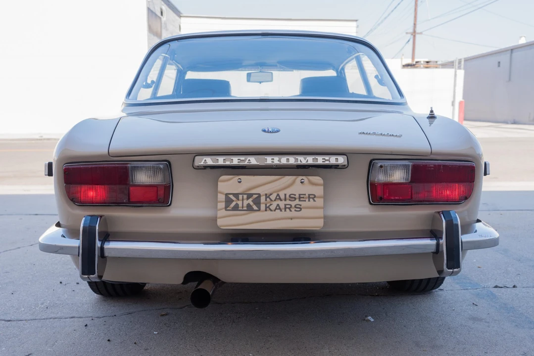 1974 Alfa Romeo 2000 GT Veloce - Image 5 of 31