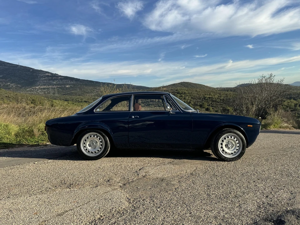 1966 Alfa Romeo GT 1300 Junior - Image 15 of 31