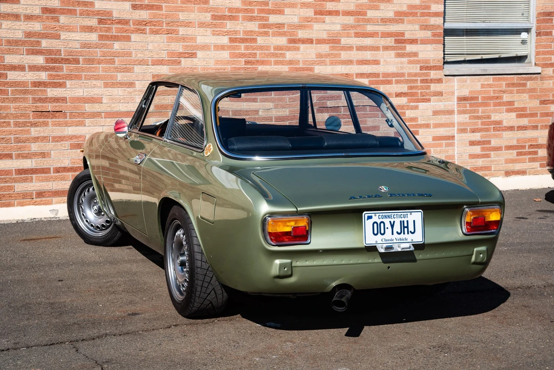 1971 Alfa Romeo 1750 GT Veloce - Image 8 of 31