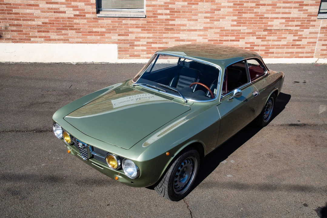 1971 Alfa Romeo 1750 GT Veloce - Image 20 of 31