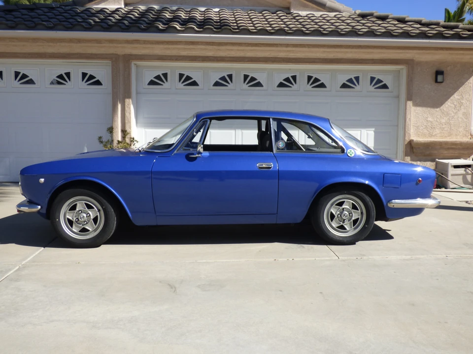 1969 Alfa Romeo Giulia Sprint GT Veloce - Image 18 of 31