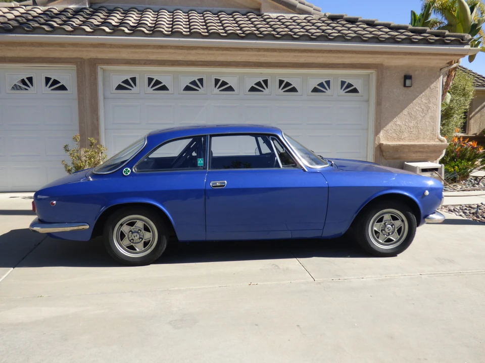 1969 Alfa Romeo Giulia Sprint GT Veloce - Image 15 of 31