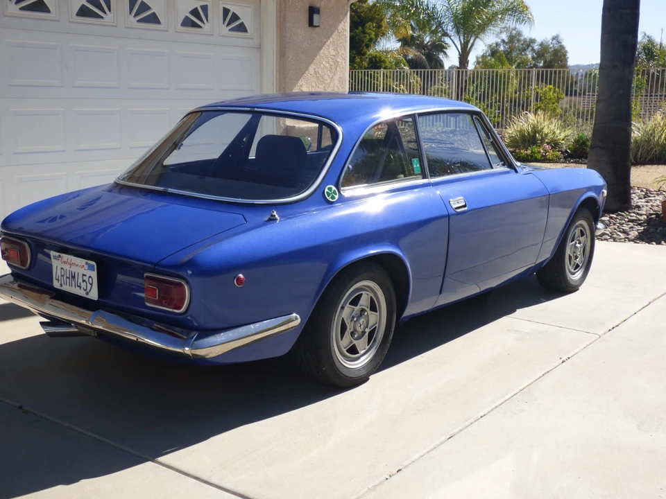 1969 Alfa Romeo Giulia Sprint GT Veloce - Image 16 of 31