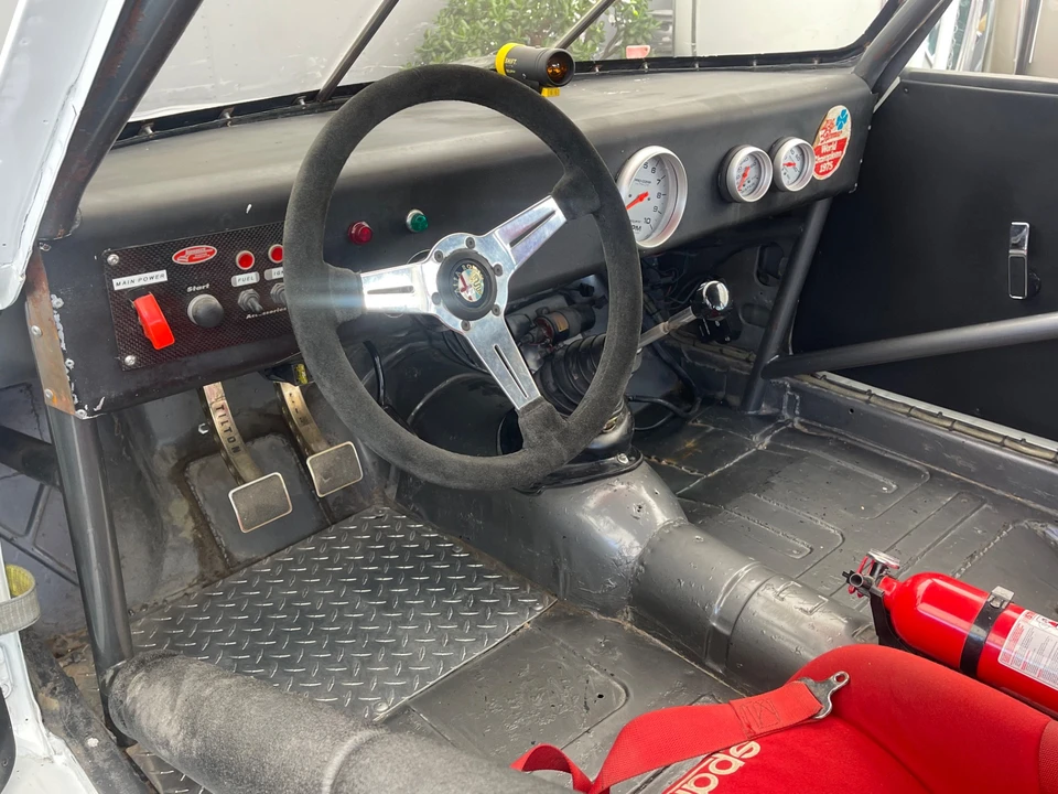 1967 Alfa Romeo Giulia Sprint GT Veloce - Image 31 of 31