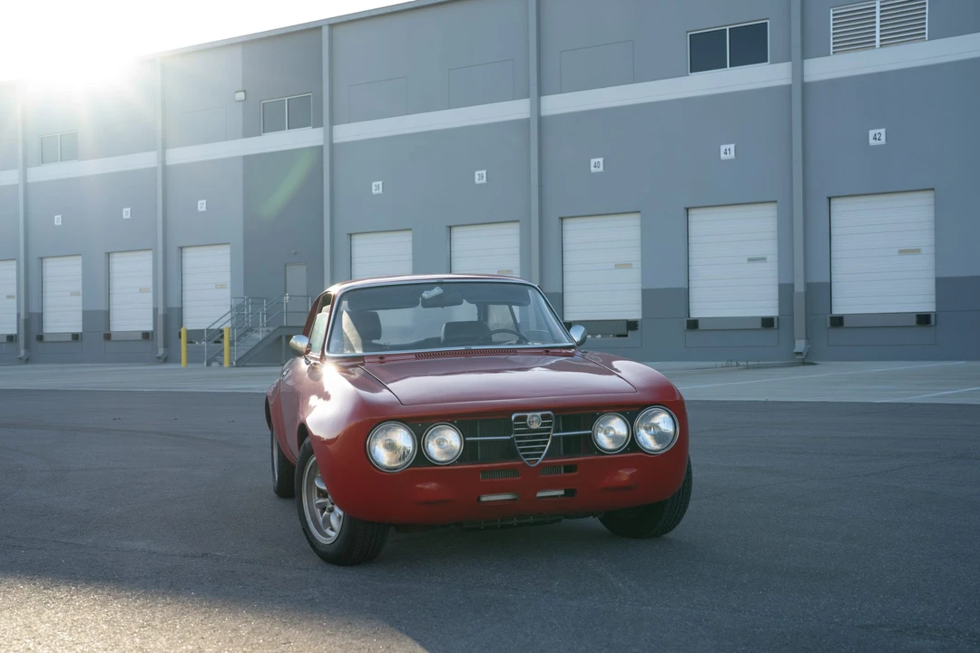 1973 Alfa Romeo 2000 GT Veloce - Image 20 of 31