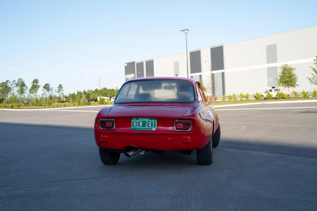 1973 Alfa Romeo 2000 GT Veloce - Image 14 of 31