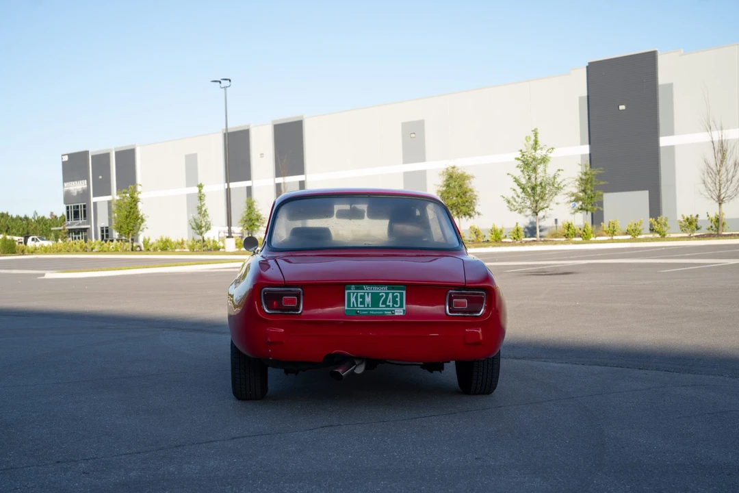 1973 Alfa Romeo 2000 GT Veloce - Image 12 of 31