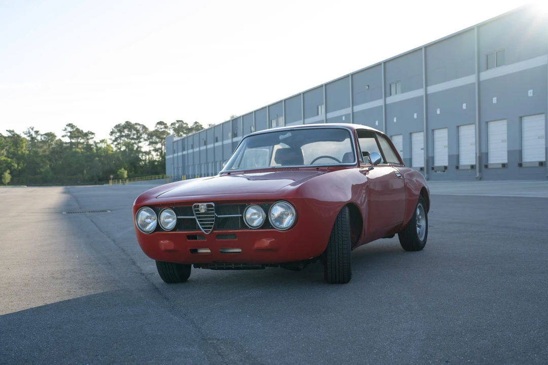 1973 Alfa Romeo 2000 GT Veloce - Image 6 of 31