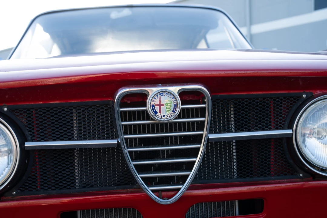 1973 Alfa Romeo 2000 GT Veloce - Image 24 of 31