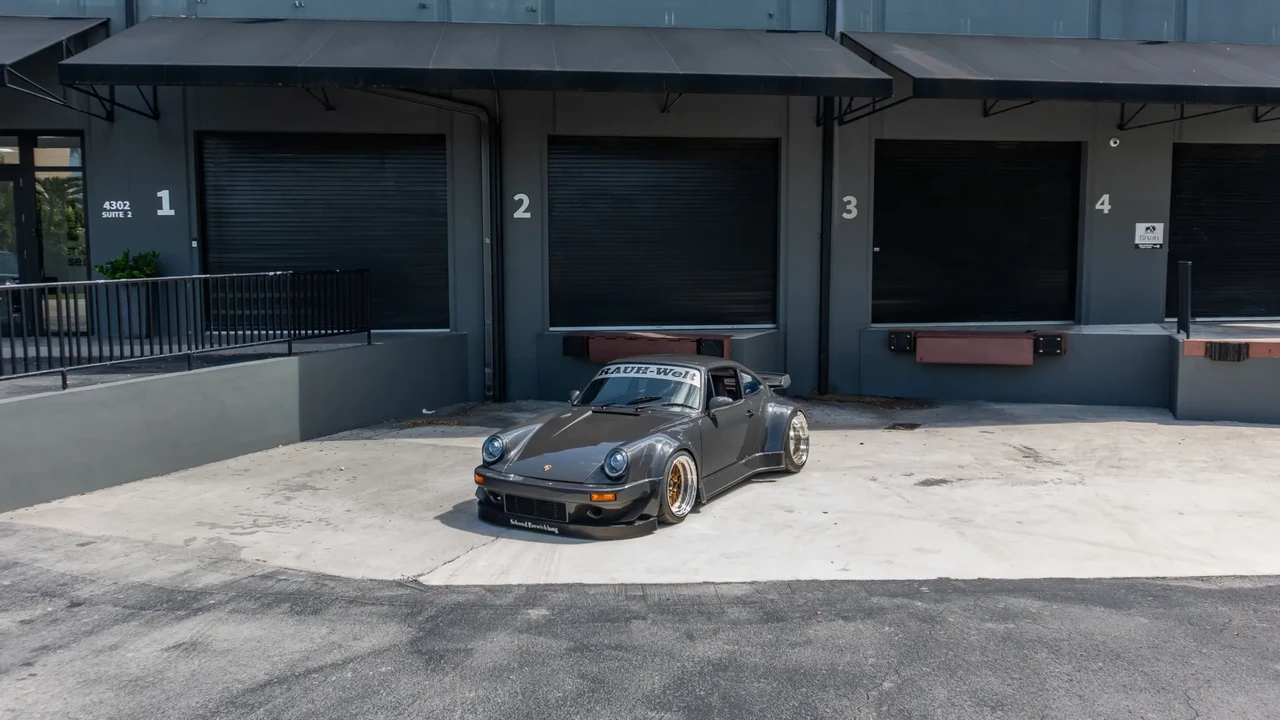 1988 Porsche 911 Carrera 3.2 - Image 1 of 6