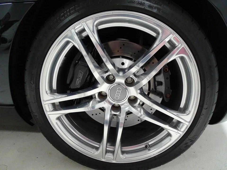2009 Audi 42 R8 - Image 25 of 31
