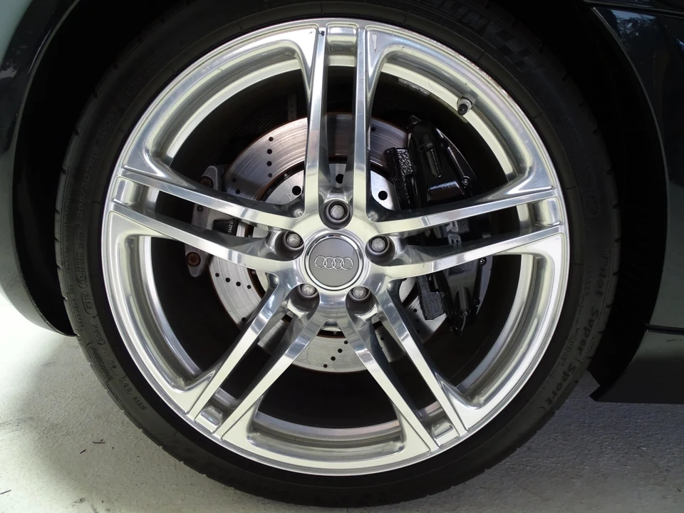 2009 Audi 42 R8 - Image 26 of 31