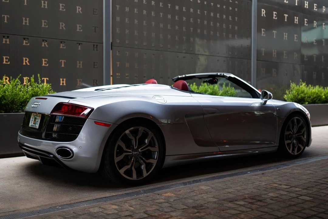 2011 Audi 42 R8 - Image 22 of 31