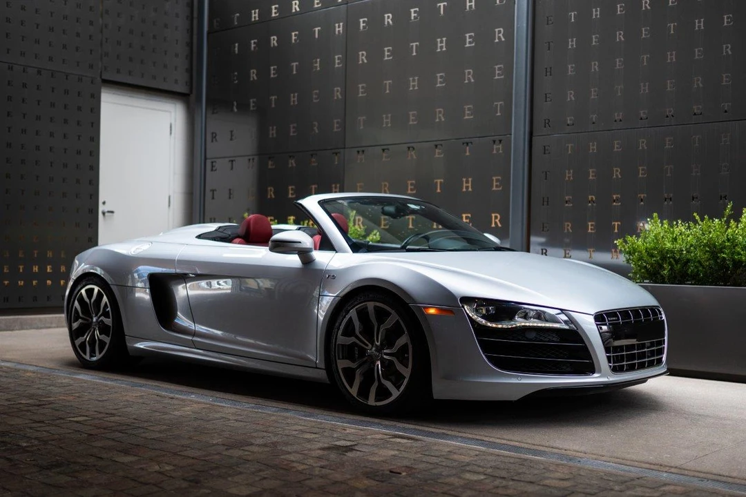 2011 Audi 42 R8 - Image 20 of 31