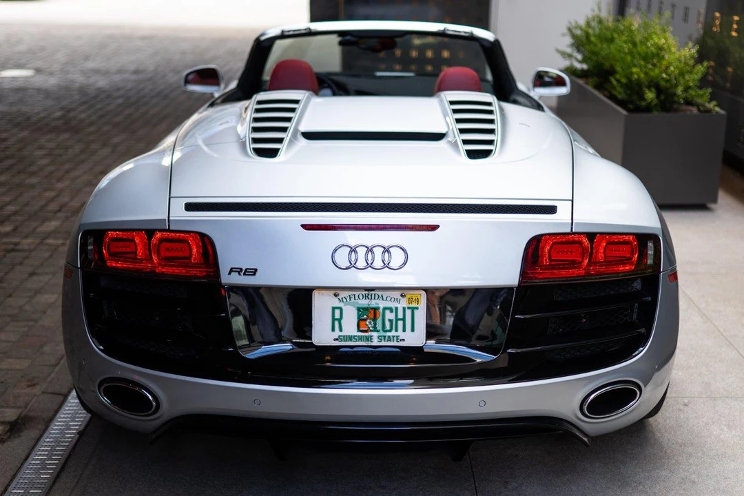 2011 Audi 42 R8 - Image 27 of 31