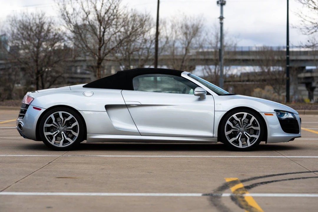 2011 Audi 42 R8 - Image 8 of 31