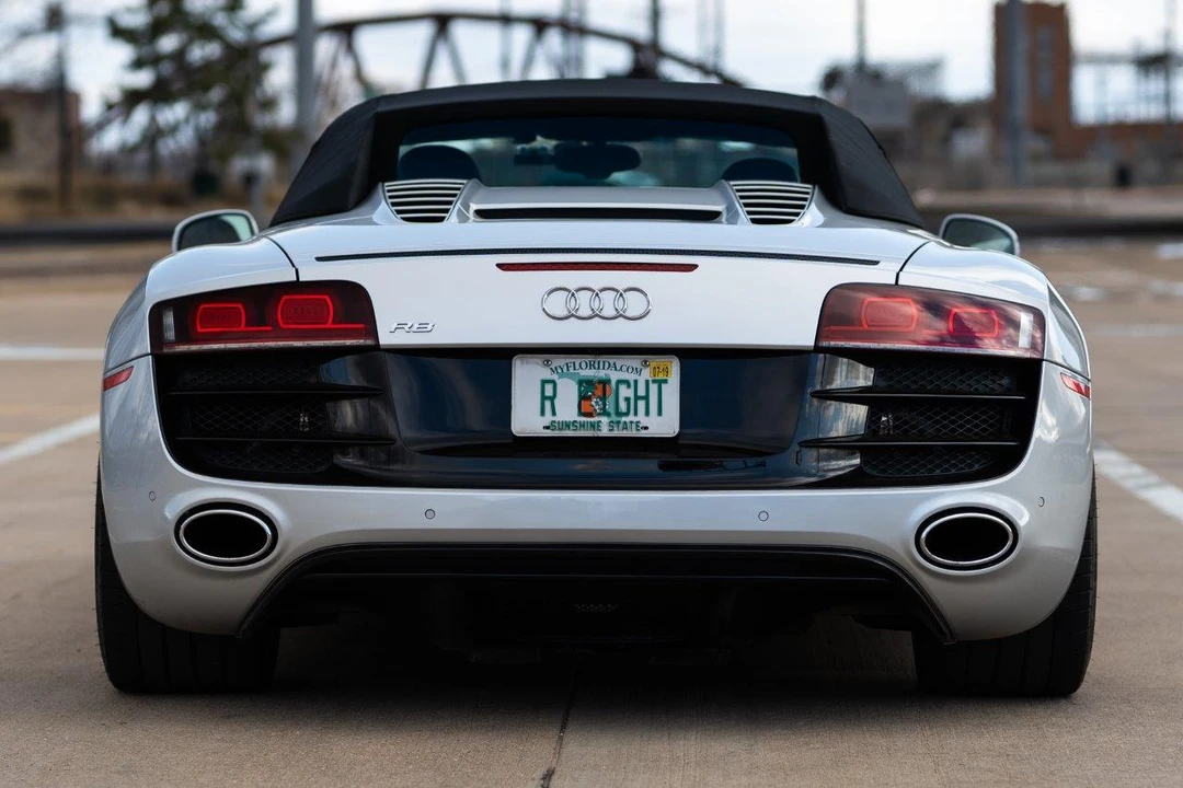 2011 Audi 42 R8 - Image 14 of 31
