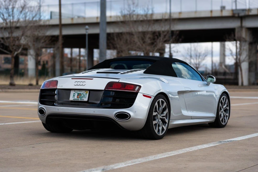 2011 Audi 42 R8 - Image 15 of 31