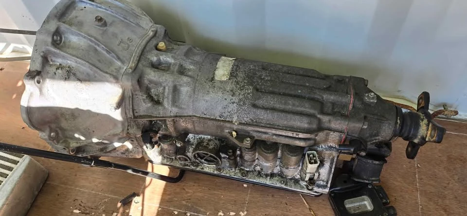 Parts & Memorabilia Engines - Image 6 of 7