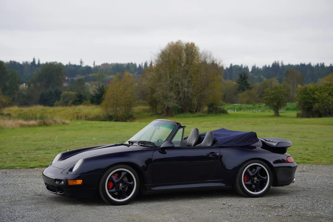 1995 Porsche 993 Carrera 4 - Image 7 of 31