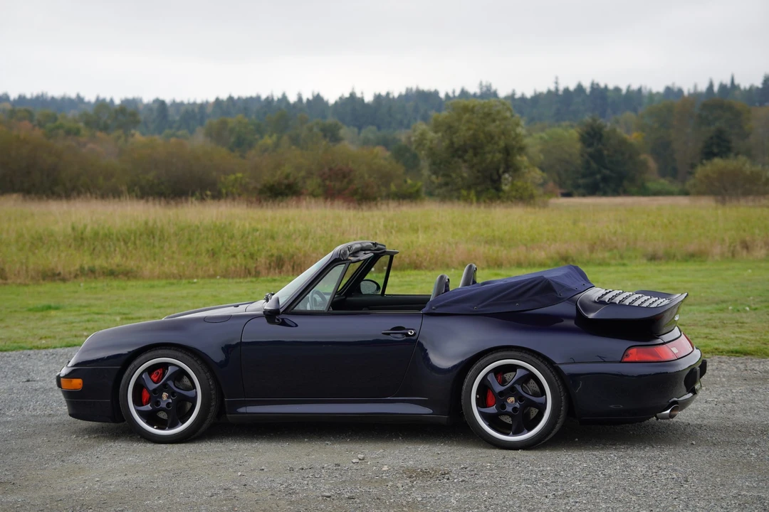1995 Porsche 993 Carrera 4 - Image 9 of 31
