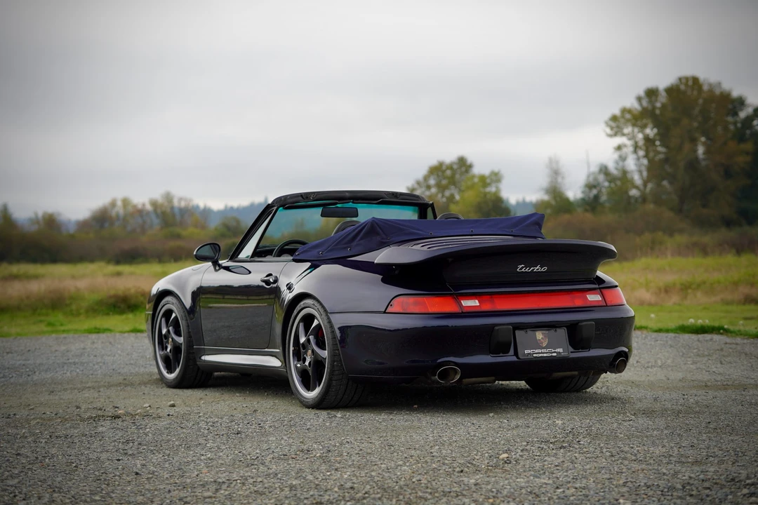 1995 Porsche 993 Carrera 4 - Image 13 of 31