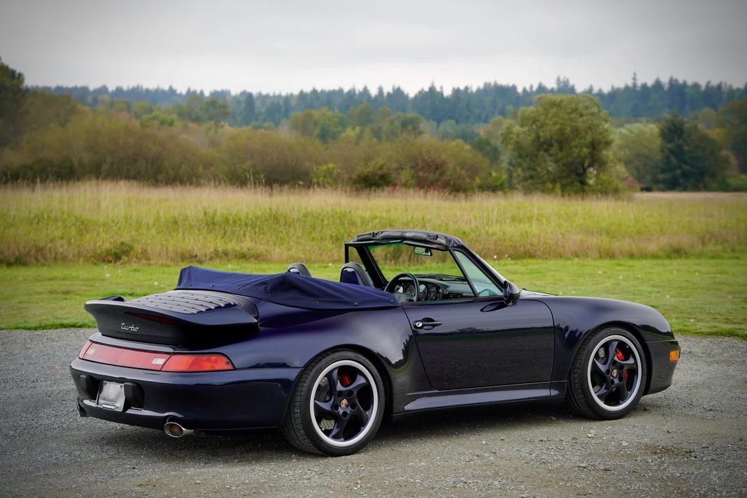 1995 Porsche 993 Carrera 4 - Image 18 of 31