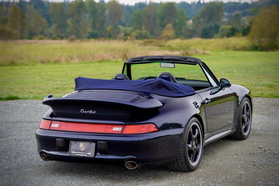 1995 Porsche 993 Carrera 4 - Image 15 of 31
