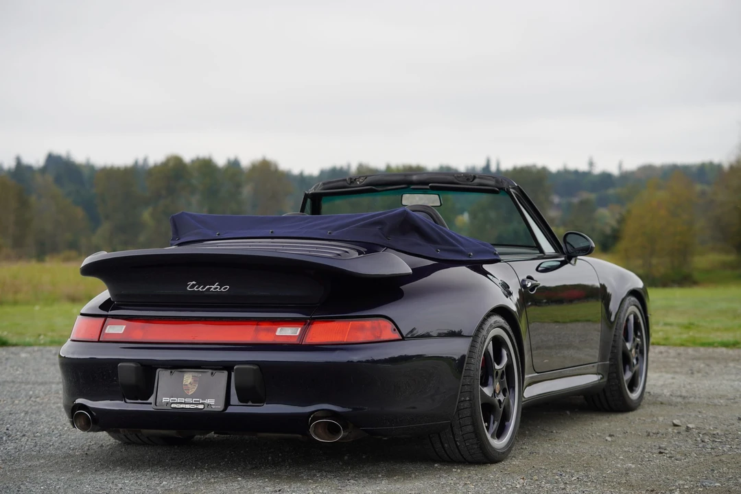 1995 Porsche 993 Carrera 4 - Image 16 of 31