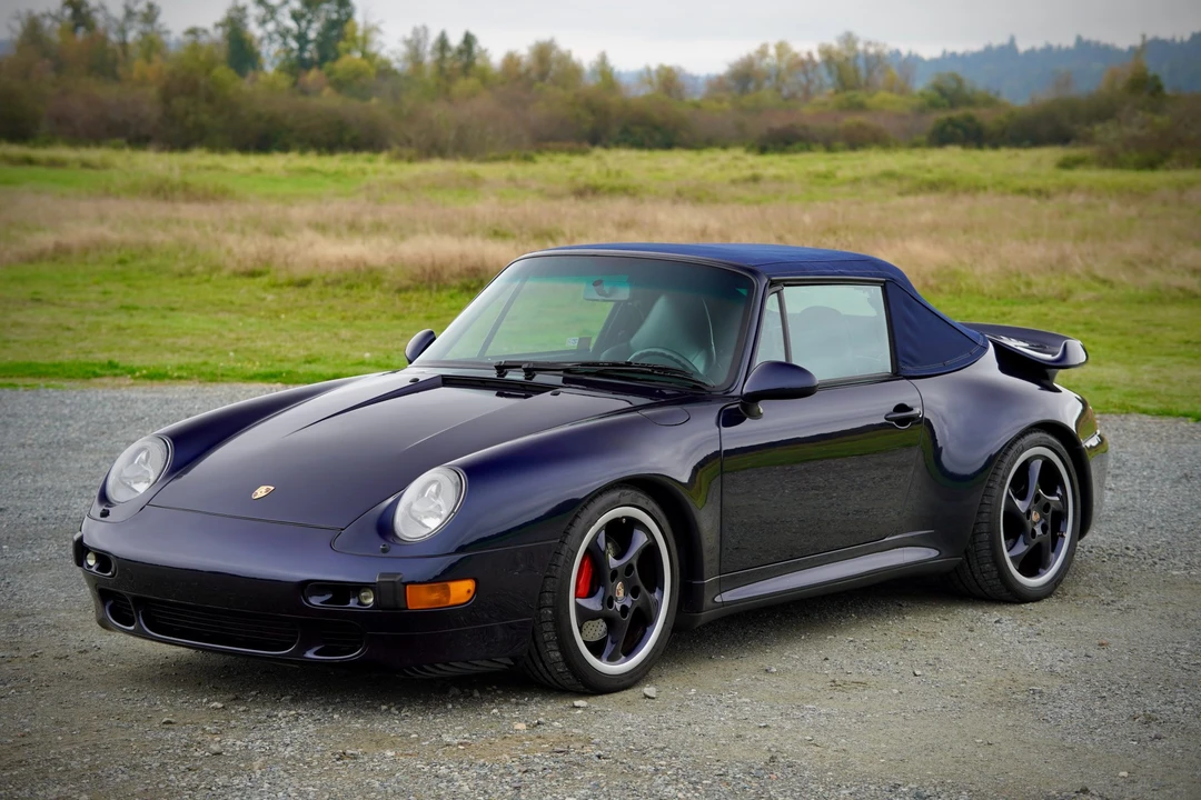 1995 Porsche 993 Carrera 4 - Image 24 of 31