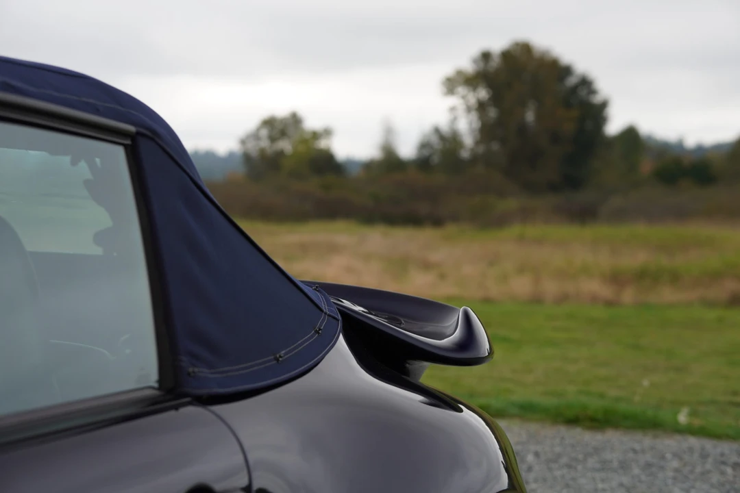1995 Porsche 993 Carrera 4 - Image 29 of 31