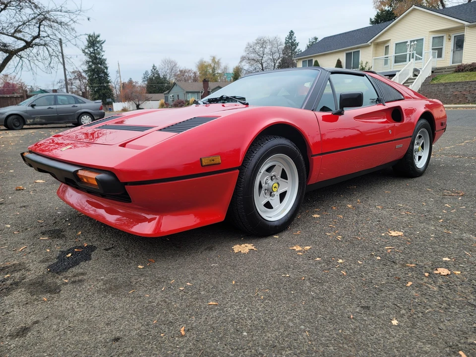 1983 Ferrari 308 GTS QV - Image 2 of 31