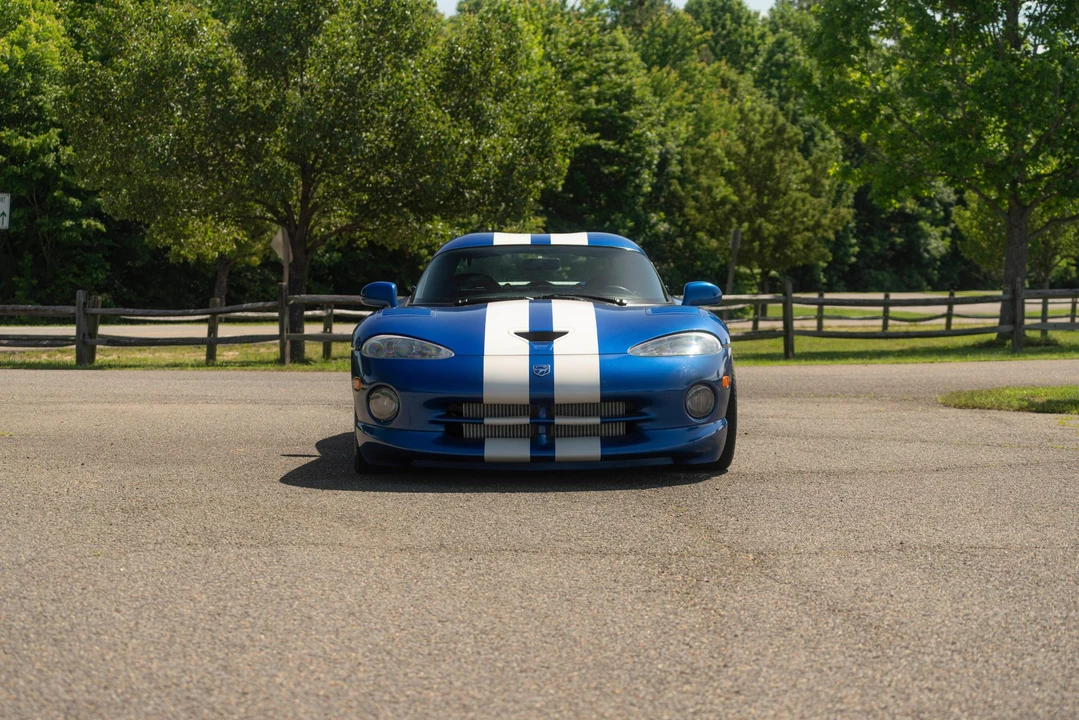 1997 Dodge Viper GTS 2nd Gen - Image 2 of 31